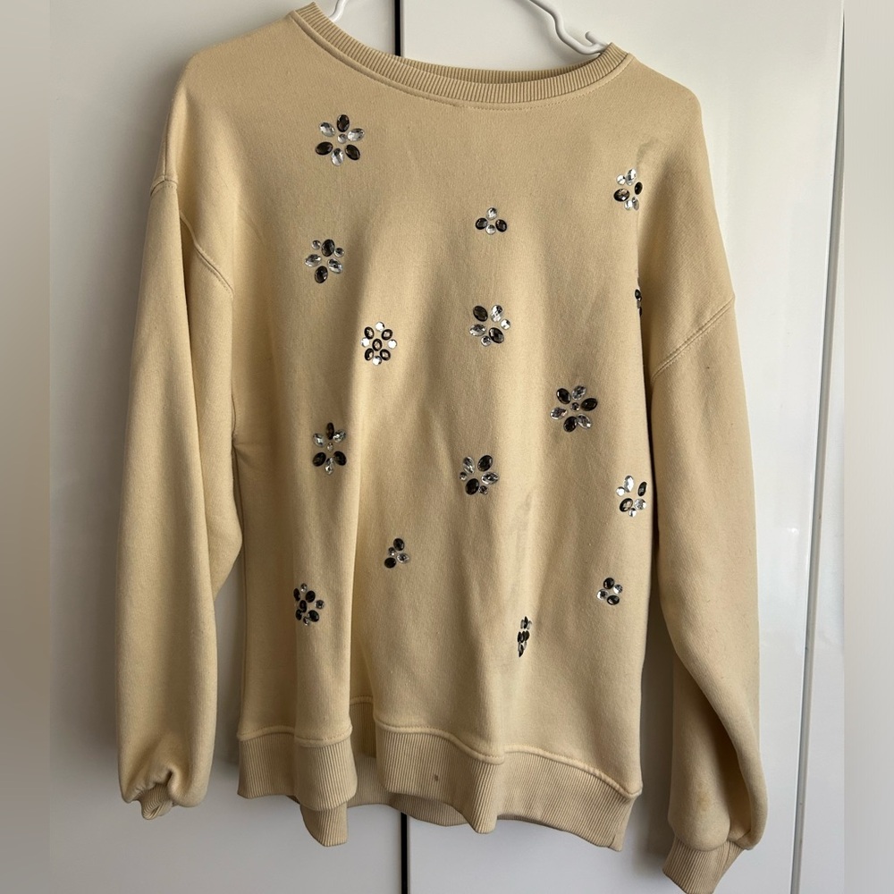 Women’s sweater